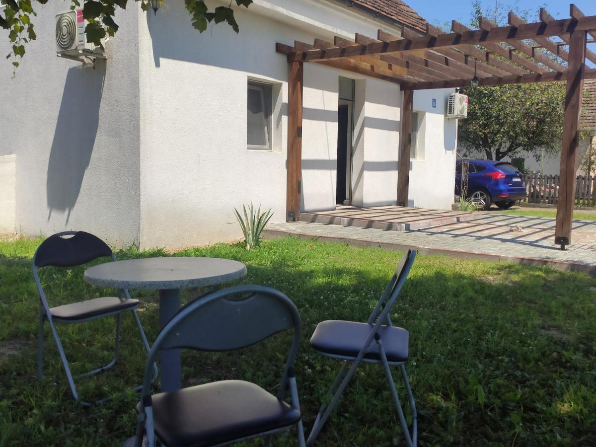 Apartmani Nova Topola Exteriér fotografie